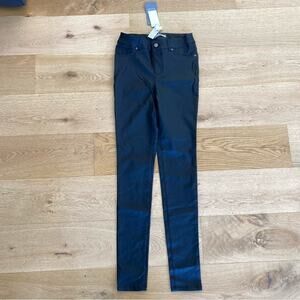 ILTM - I Love Tyler Madison Skinny Pants in Black